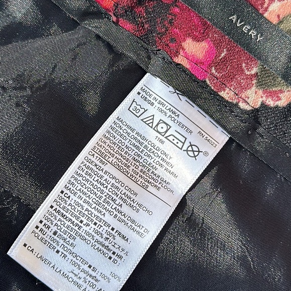 Banana Republic | Floral Print Avery Pants - Picture 3 of 13